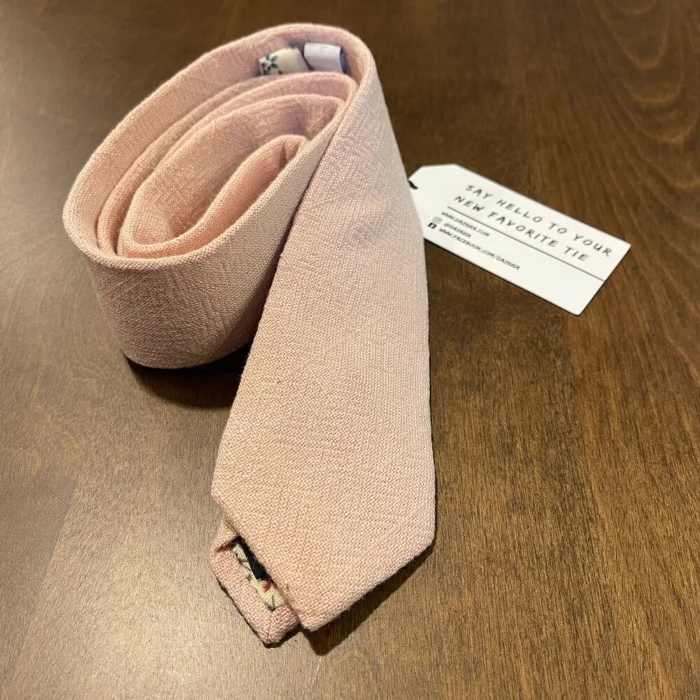Dazi Pale Pink Skinny Tie 50% Linen, 50% Cotton NEW Approx. 2.5